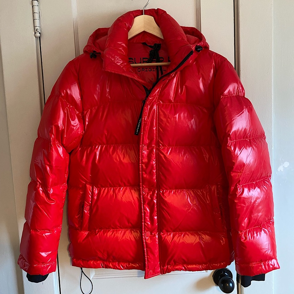 Aritzia TNA “The Super Puff” Hi-Gloss, colour CATALINA, size small